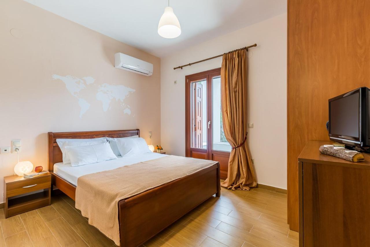 Olive Grove Apartment Skopelos Town Bagian luar foto