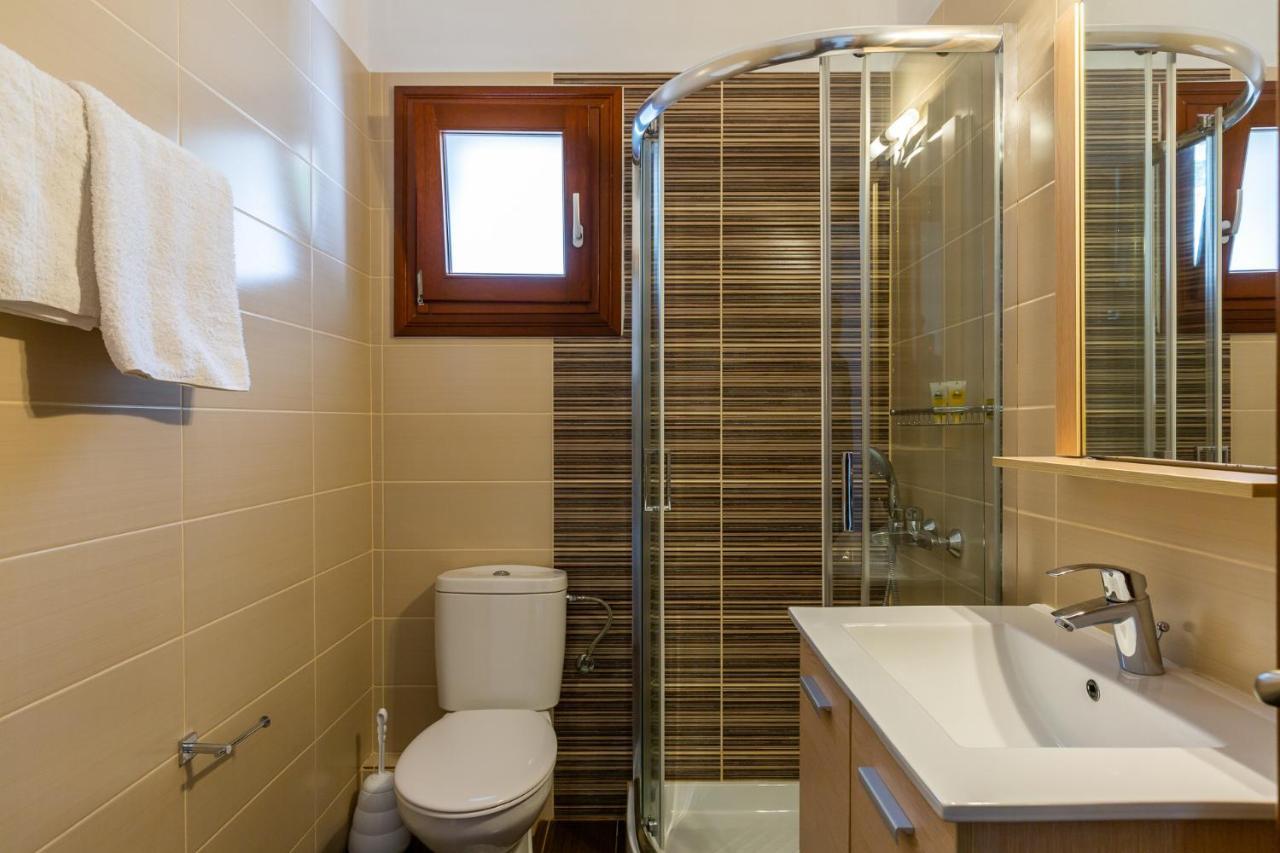 Olive Grove Apartment Skopelos Town Bagian luar foto