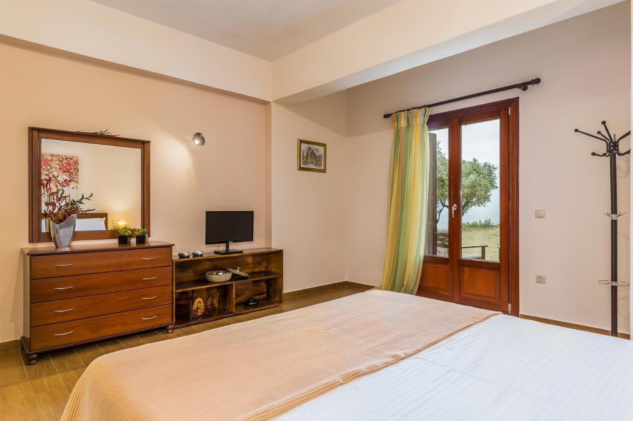 Olive Grove Apartment Skopelos Town Bagian luar foto