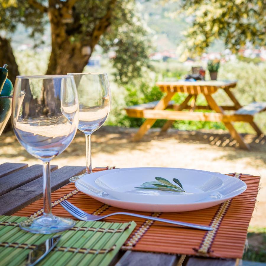 Olive Grove Apartment Skopelos Town Bagian luar foto